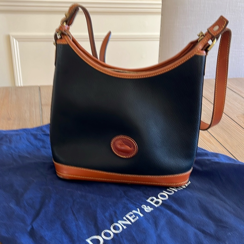 Dooney and Bourke women’s Hobo purse
